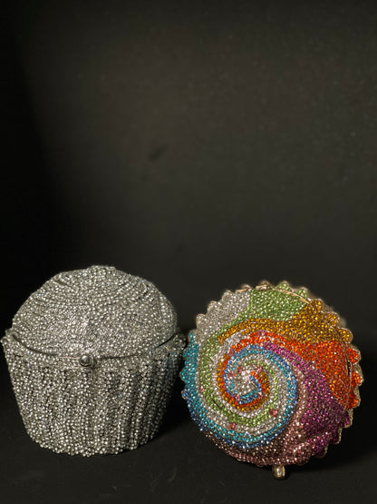 ✨ Premium Cupcake Swarovski Clutch Bag
Luxury Designer Party & Bridal Handbag for Women 💎